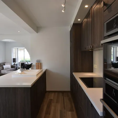 Villa Luxury In Near Sea Beach *