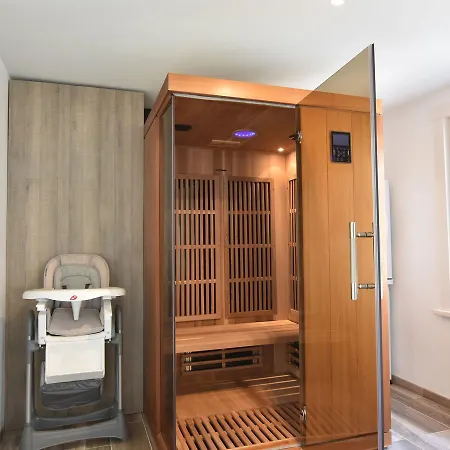 Villa Luxury In Near Sea Beach *